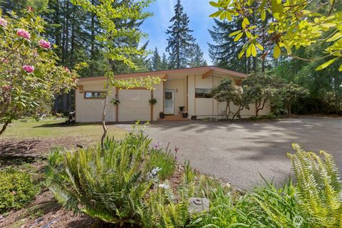 Photo of 91 E Jack Pine Lane, Union, WA 98592 (MLS # 2529191)
