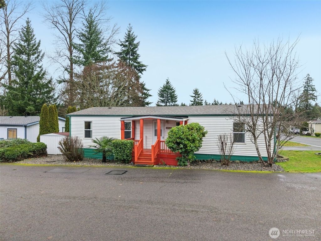 Photo of 22628 110th Court SE, Kent, WA 98031 (MLS # 2464663)