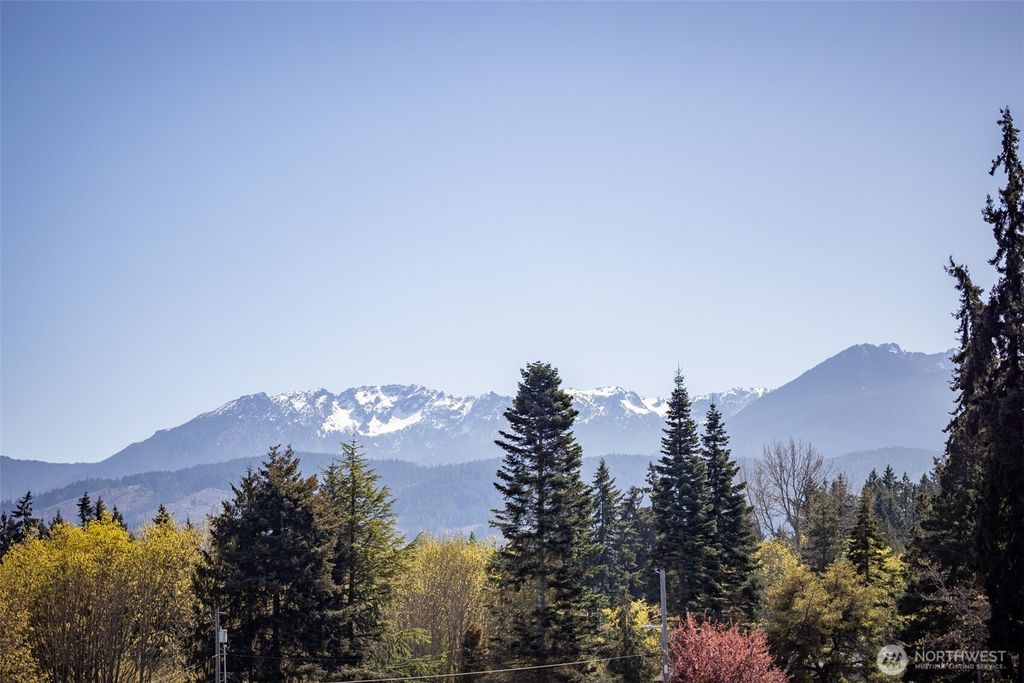 Photo of 817 W 13th Street, Port Angeles, WA 98363 (MLS # 2506567)