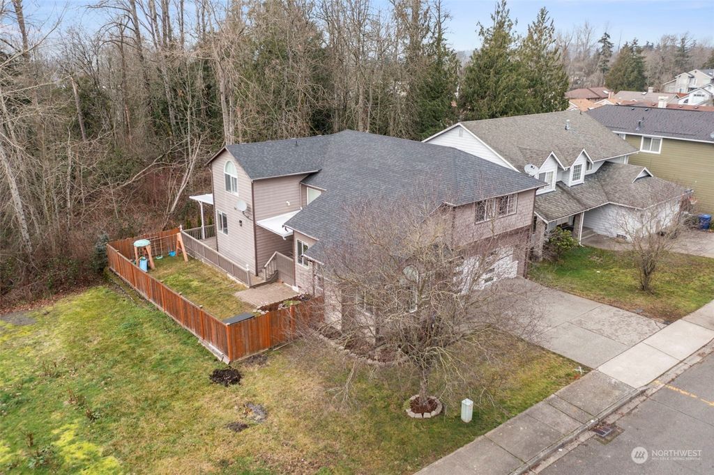 Photo of 3315 Wells Avenue S, Renton, WA 98055 (MLS # 2320123)