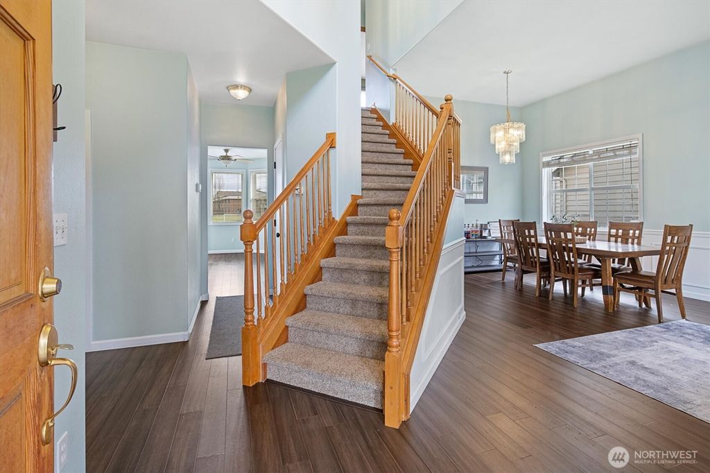 Photo of 16909 95th Avenue E, Puyallup, WA 98375 (MLS # 2486172)