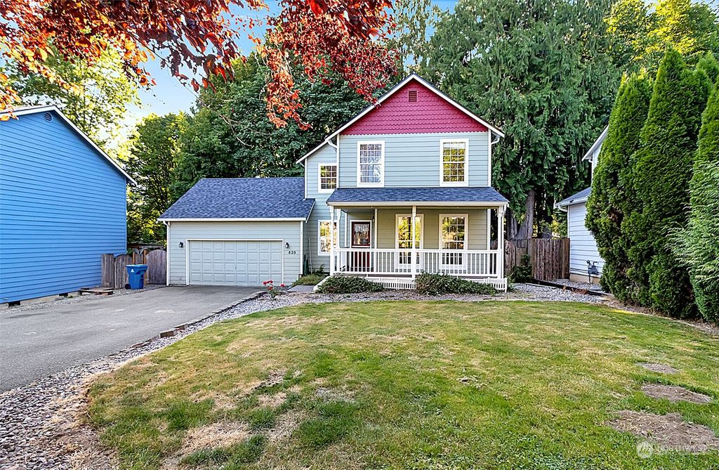 Photo of 820 10th Street, Snohomish, WA 98290 (MLS # 2136934)