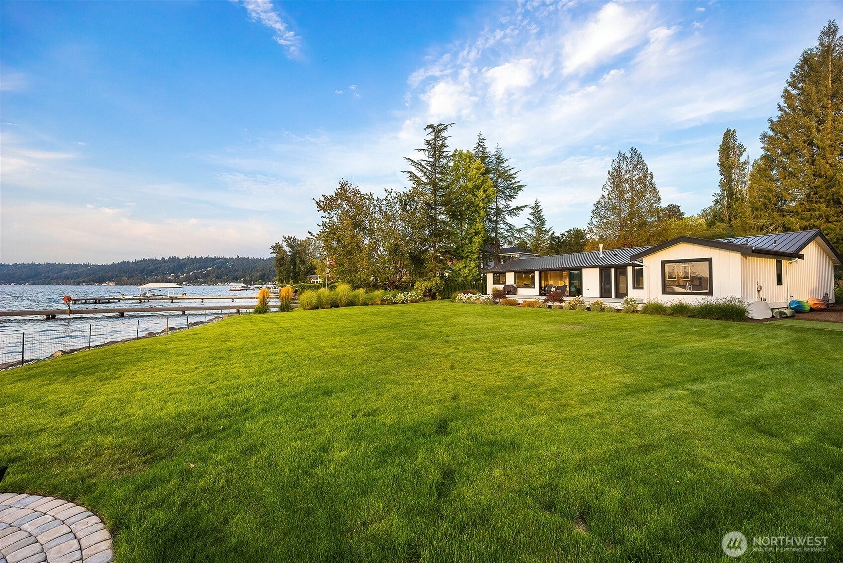 247 E Lake Sammamish Parkway SE