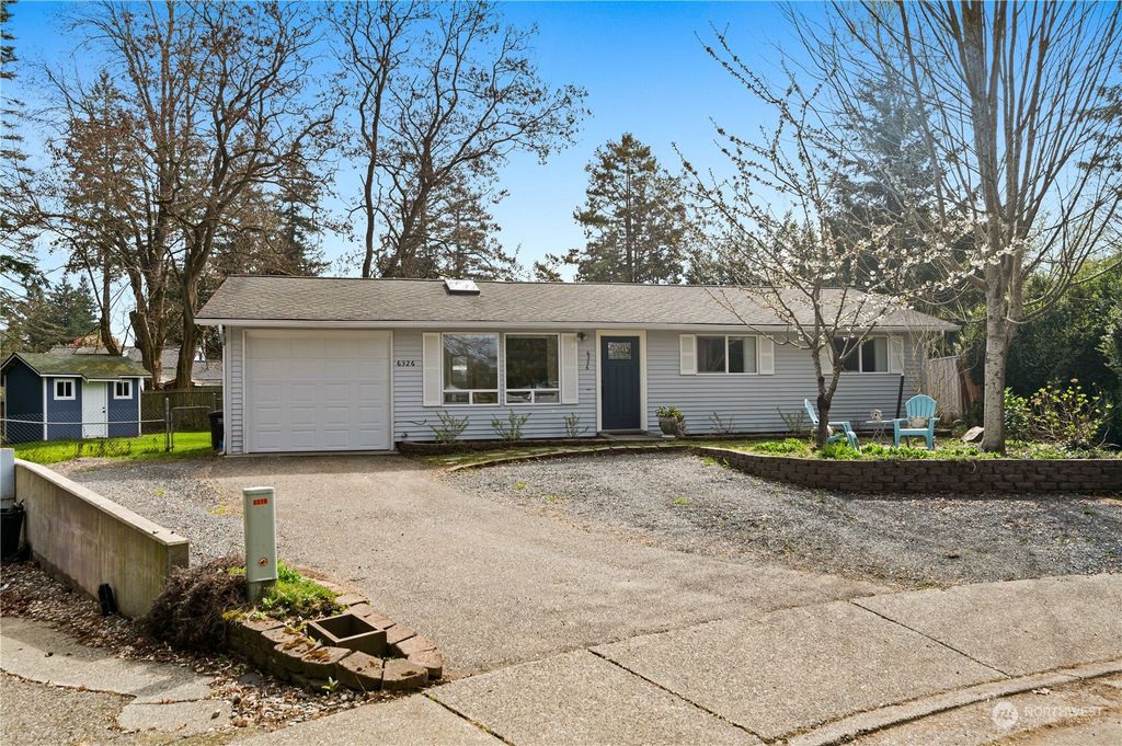 Photo of 6326 Polk Place, Everett, WA 98203 (MLS # 2209184)