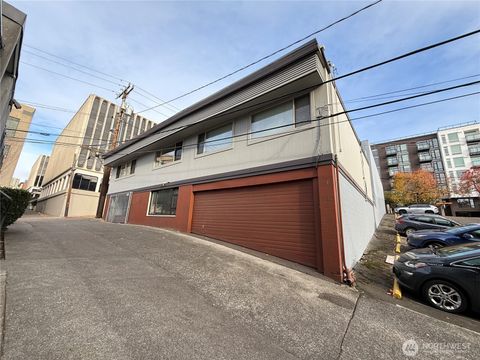 Photo of 111 Harrison St St W, Seattle, WA 98119 (MLS # 2459423)