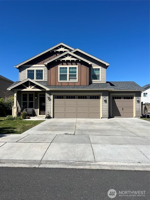 Photo of 4712 Badger Street, Moses Lake, WA 98837 (MLS # 2496099)