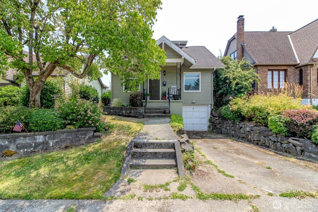 Photo of 220 S 55th Street, Tacoma, WA 98408 (MLS # 2555896)