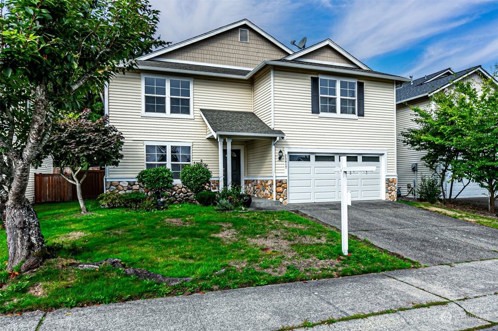 Photo of 25617 129th Avenue SE, Kent, WA 98030 (MLS # 2289714)