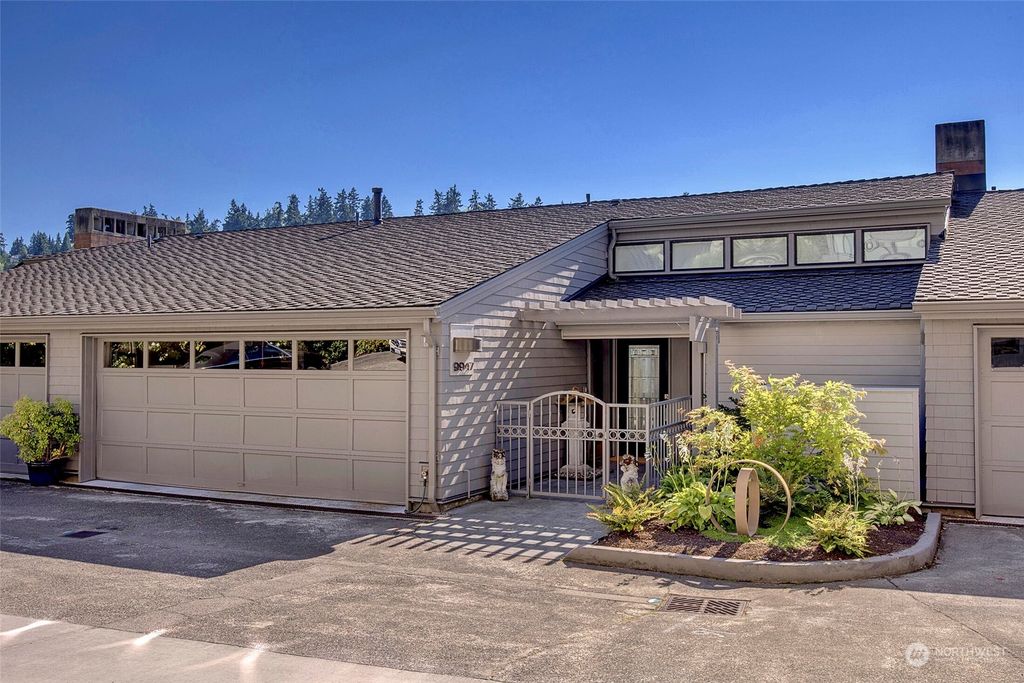 Photo of 9947 Lake Washington Boulevard NE, Bellevue, WA 98004 (MLS # 2151705)