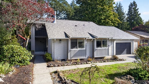 Photo of 105 Lila Street, Steilacoom, WA 98388 (MLS # 2592674)
