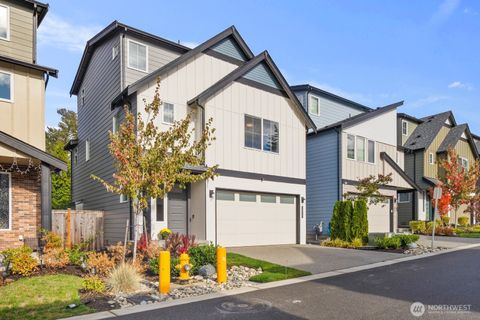 Photo of 1825 153rd Street SW, Lynnwood, WA 98087 (MLS # 2450868)