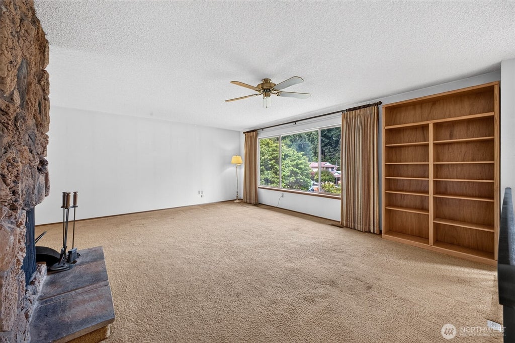 Photo of 6218 99th Street Ct E, Puyallup, WA 98373 (MLS # 2558227)