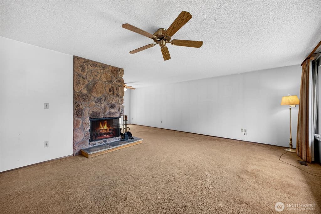 Photo of 6218 99th Street Ct E, Puyallup, WA 98373 (MLS # 2558227)