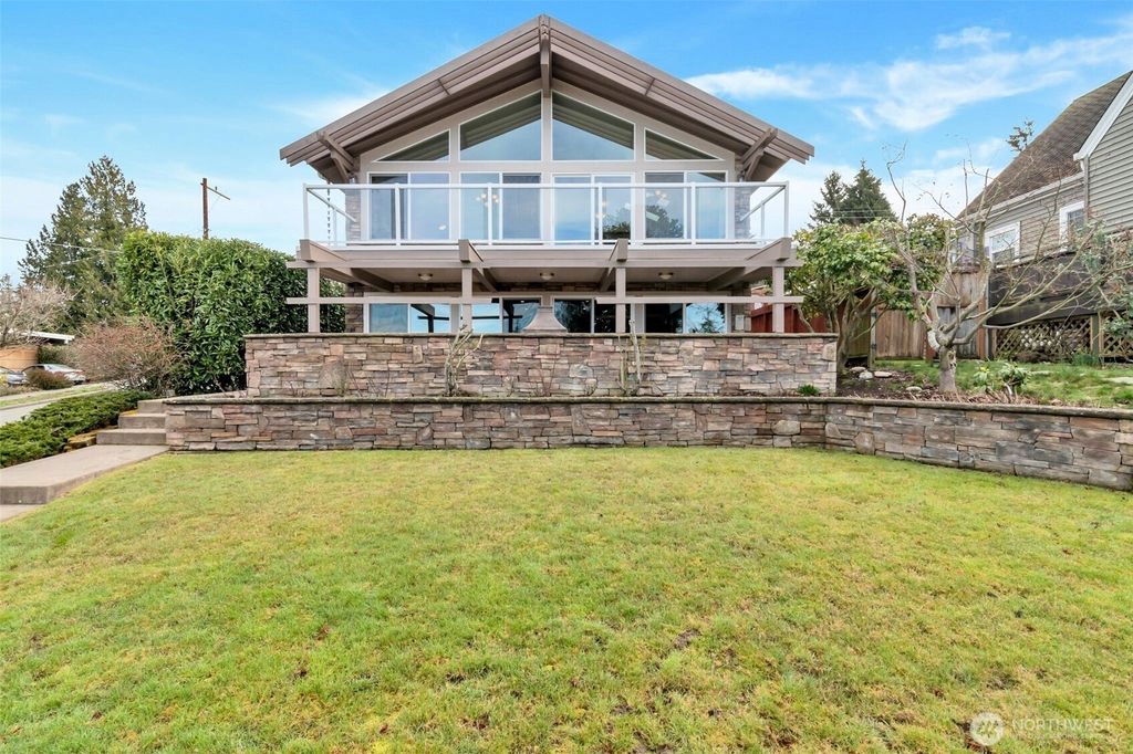 Photo of 6502 38th Avenue SW, Seattle, WA 98126 (MLS # 2324142)