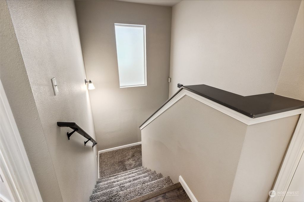 listing image 9368077868517387135