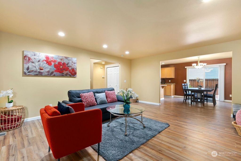 Photo of 2412 135th Place SW, Lynnwood, WA 98087 (MLS # 2155062)