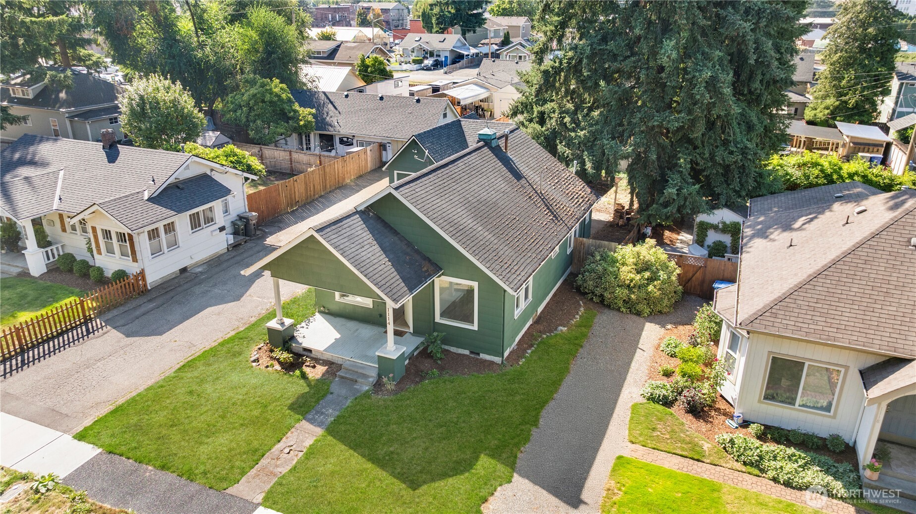1114 Sumner Avenue