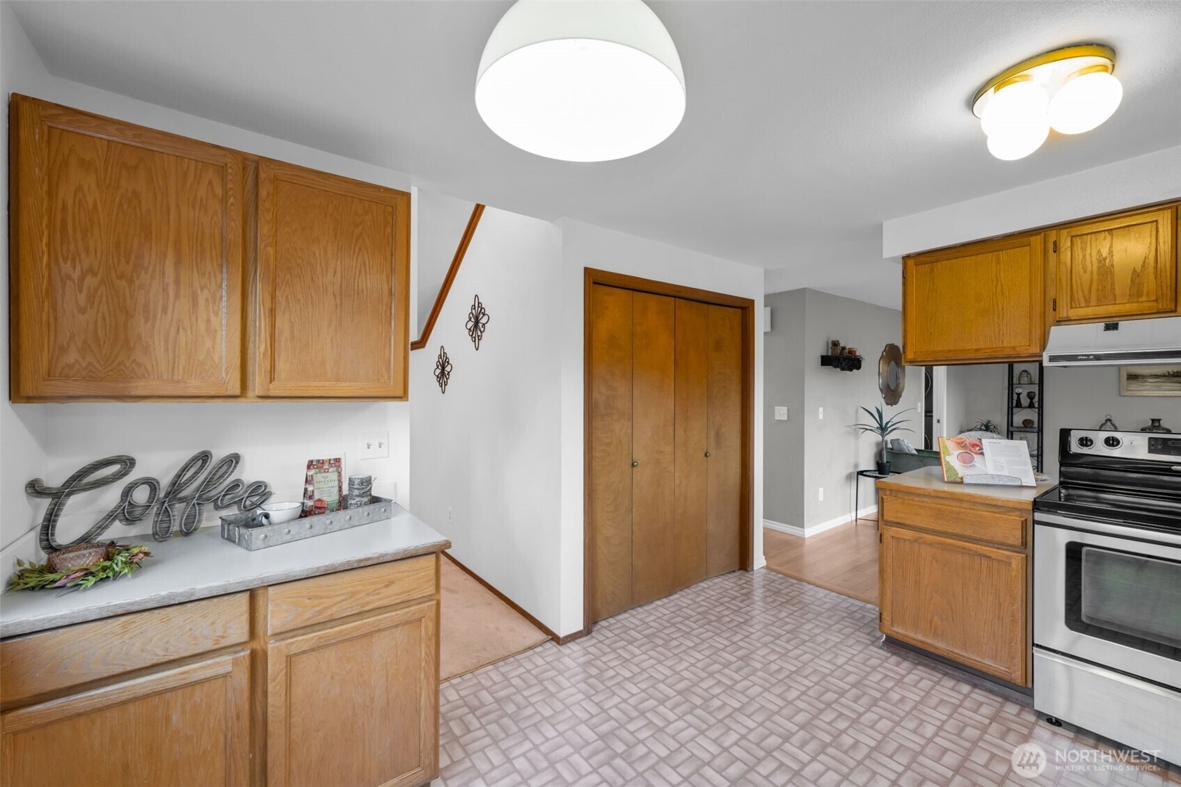 Puyallup, Washington 98374, United States, 3 Bedrooms Bedrooms, ,3 BathroomsBathrooms,Residential,Active,235986