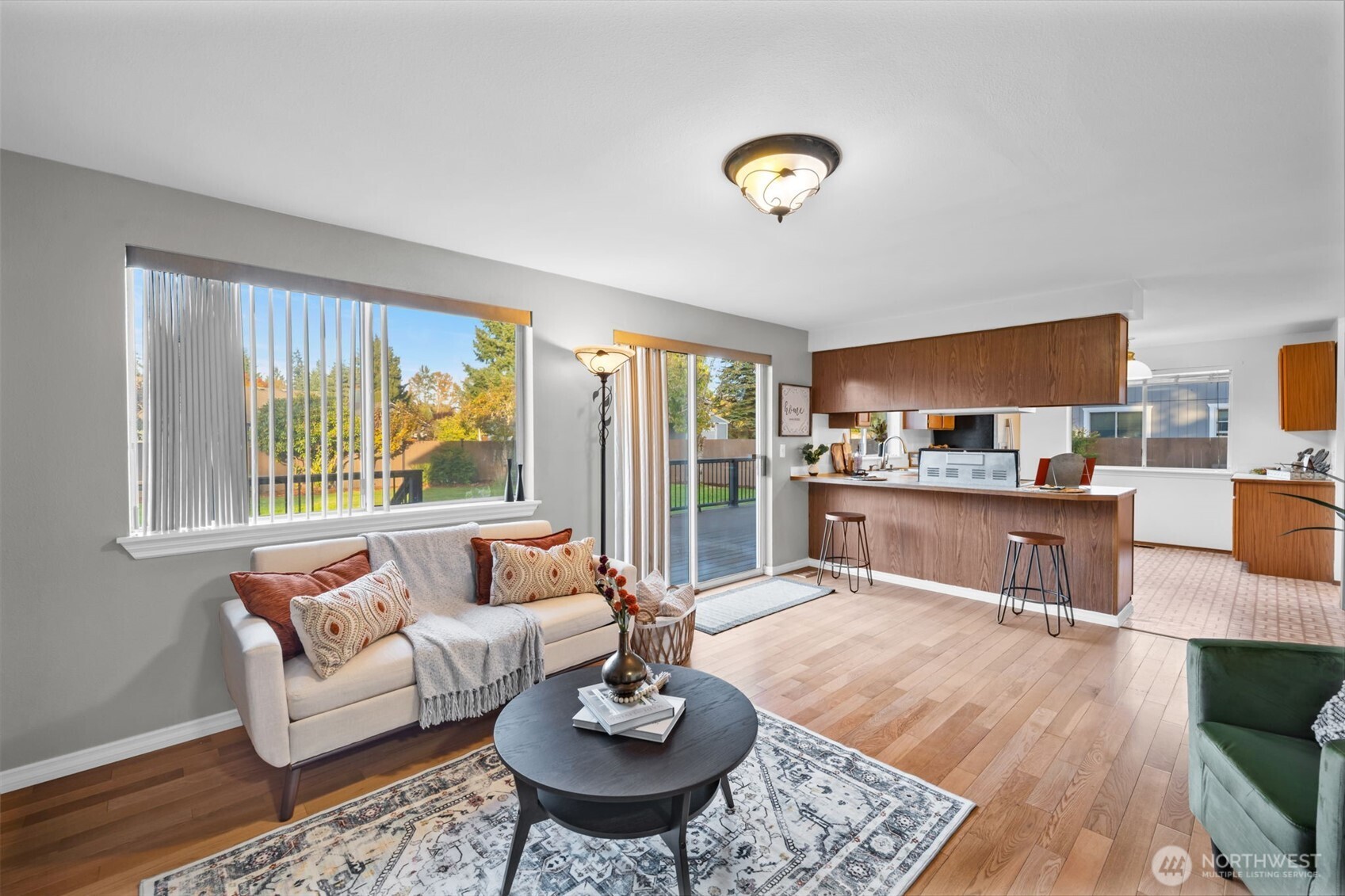 Puyallup, Washington 98374, United States, 3 Bedrooms Bedrooms, ,3 BathroomsBathrooms,Residential,Active,235986