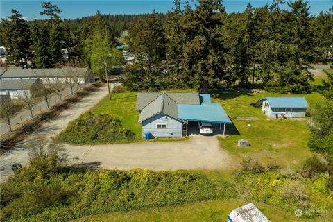 A home in Oak Harbor