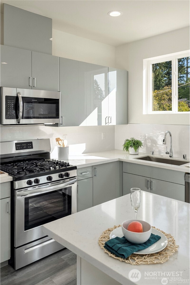 18526 Wallingford Avenue N B