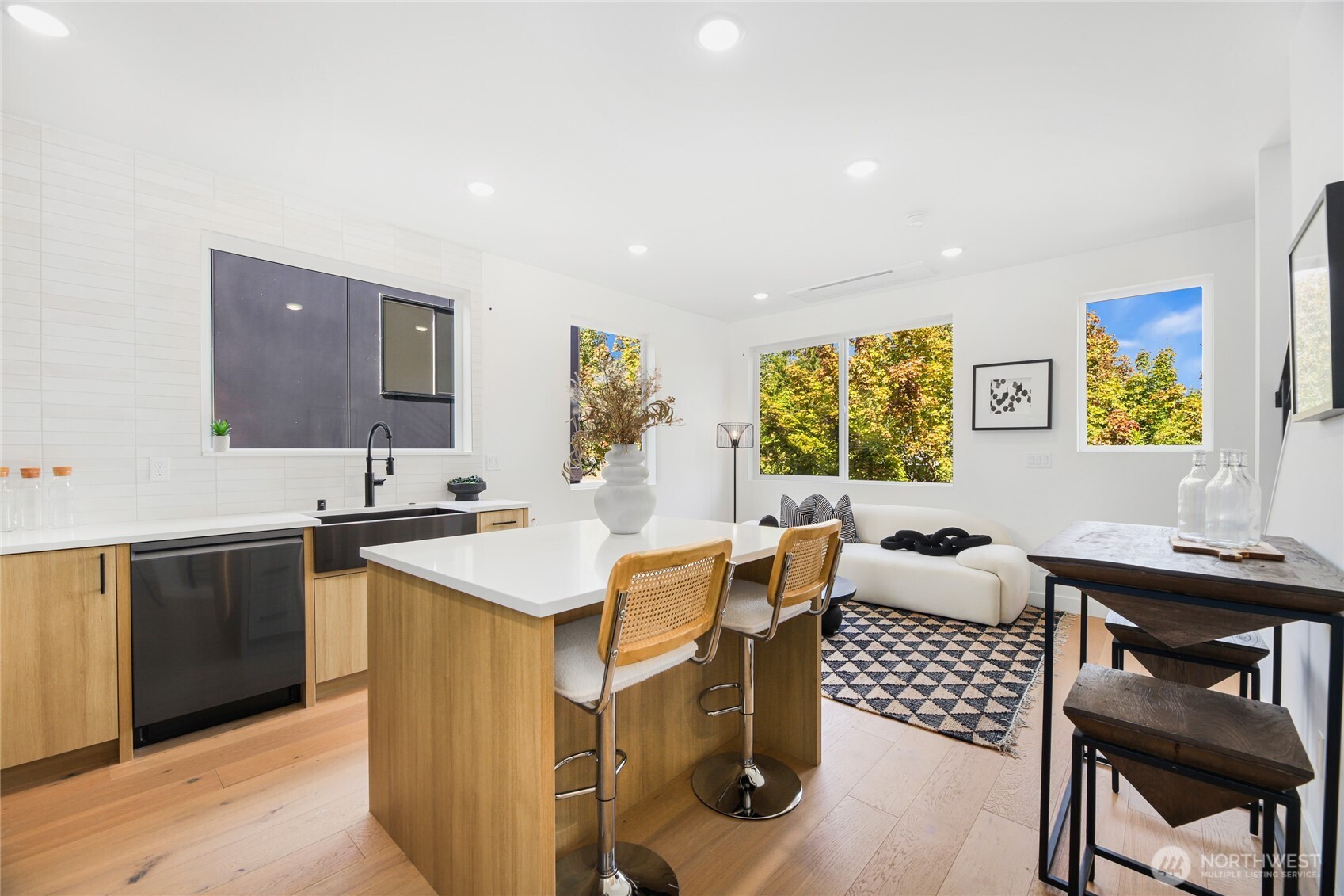 1805 SW Elmgrove Street