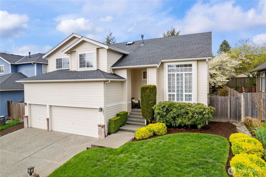 Photo of 12932 SE 308th Place, Auburn, WA 98092 (MLS # 2352771)