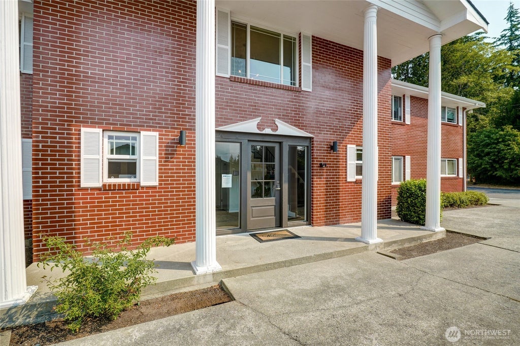 Photo of 8806 3rd Avenue SE, Everett, WA 98208 (MLS # 2583094)
