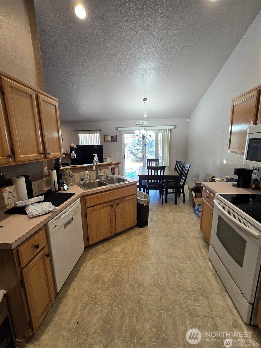 Photo of 15407 8th Avenue E, Tacoma, WA 98445 (MLS # 2586215)