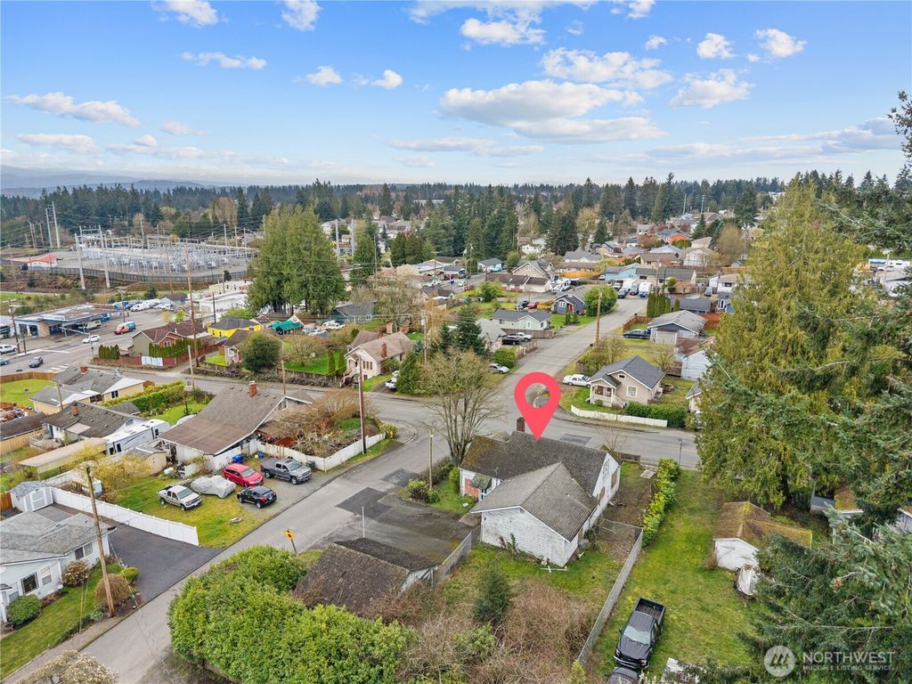 Photo of 1405 75th Street SE, Everett, WA 98203 (MLS # 2503010)