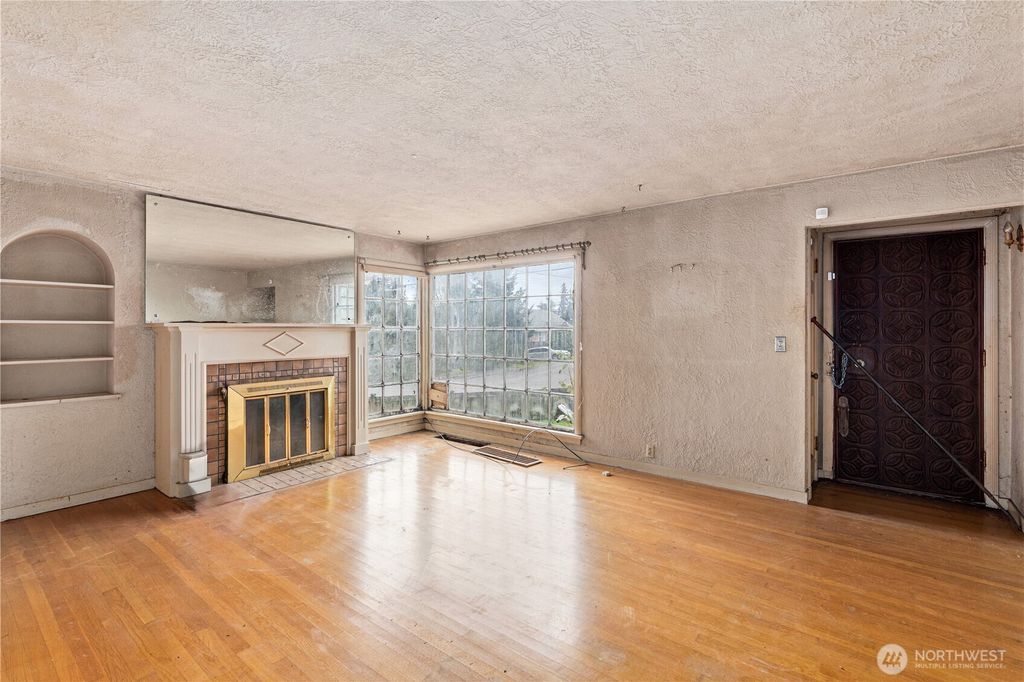 Photo of 1405 75th Street SE, Everett, WA 98203 (MLS # 2503010)