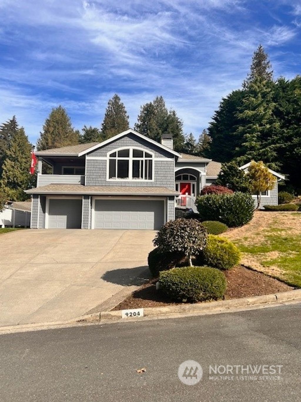 Photo of 9204 Olympic View Drive, Edmonds, WA 98020 (MLS # 2296383)