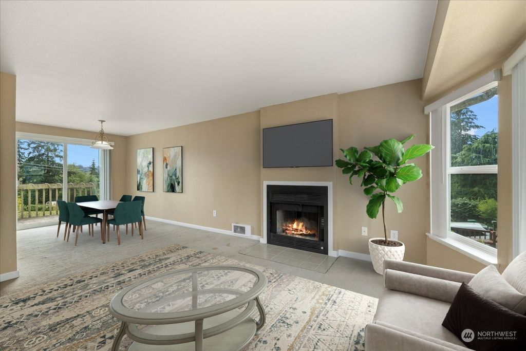 Photo of 2539 203rd Street NE, Shoreline, WA 98155 (MLS # 2271478)