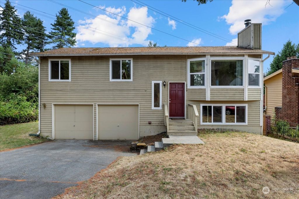 Photo of 2539 203rd Street NE, Shoreline, WA 98155 (MLS # 2271478)