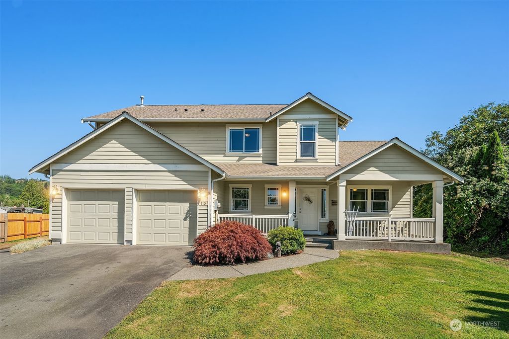 Photo of 115 7th Avenue N, Algona, WA 98001 (MLS # 2265088)
