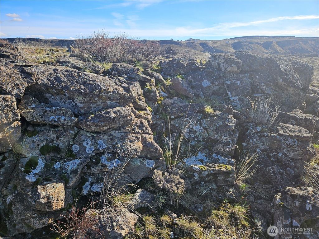 Photo of 47 Hackamore Dr, Ephrata, WA 98823 (MLS # 2485854)