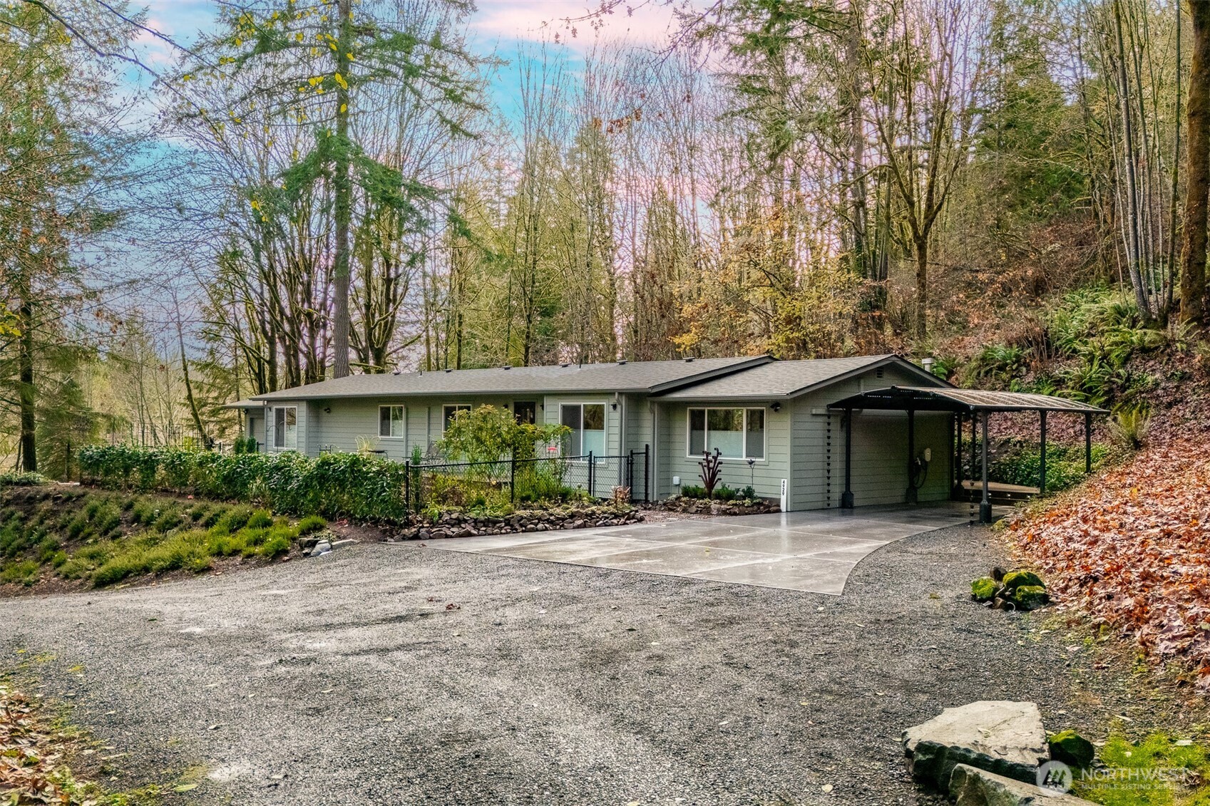 4929 Black Lake Boulevard SW