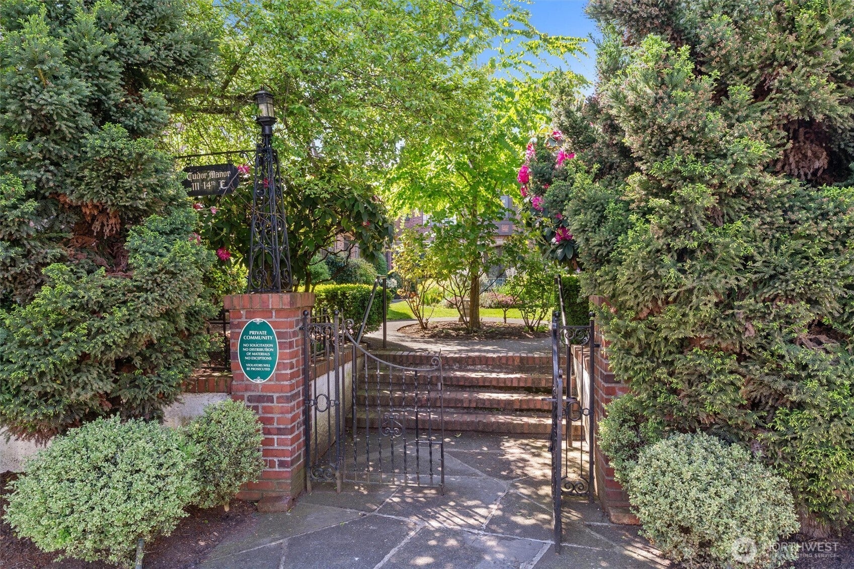 111 14th Avenue E 1