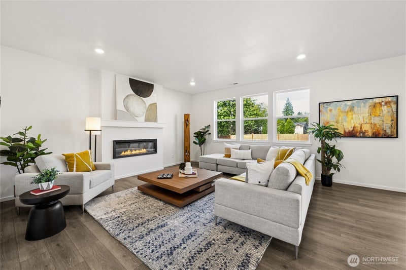 5651 147th Street Ct E 08