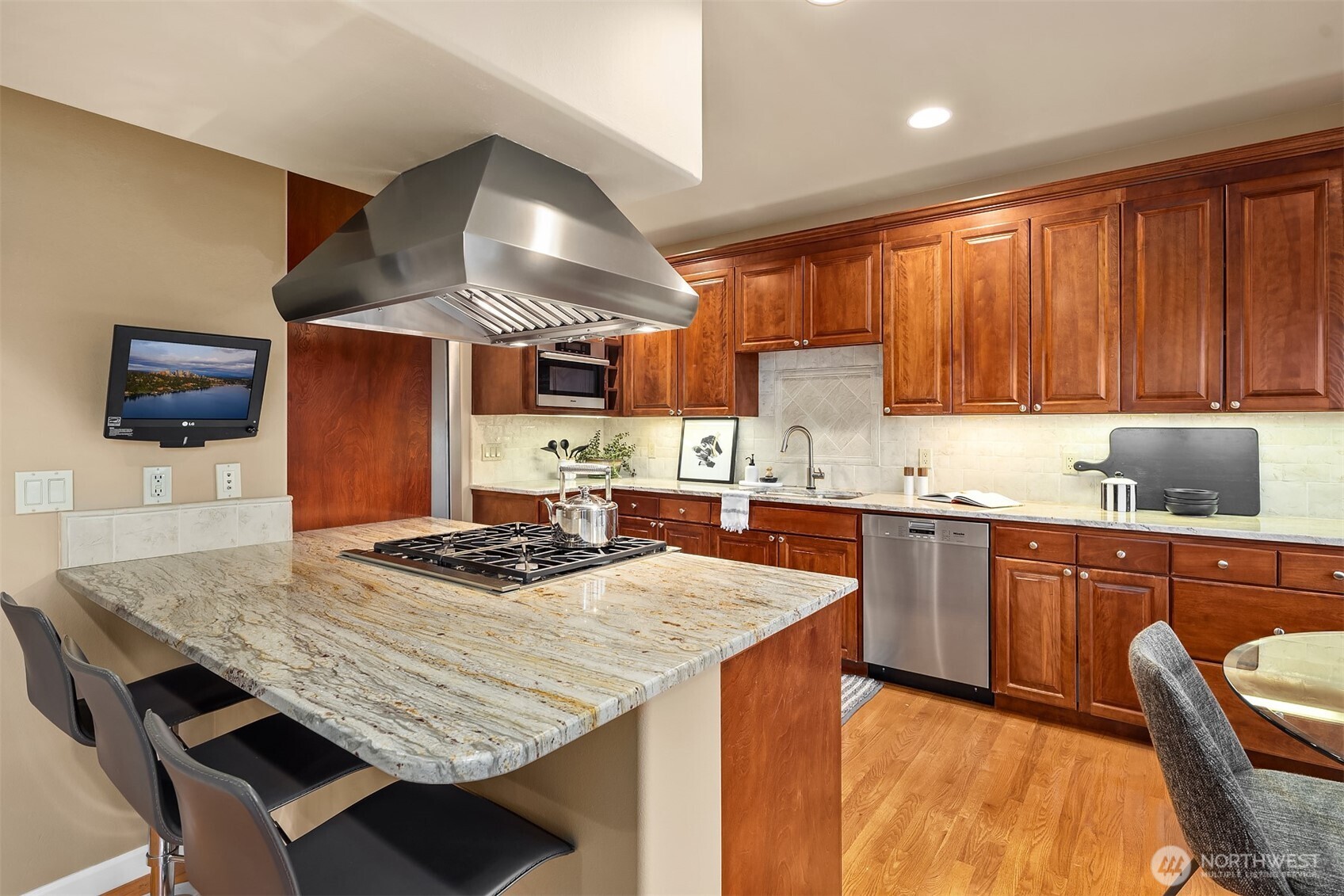 4020 Lake Washington Boulevard SE