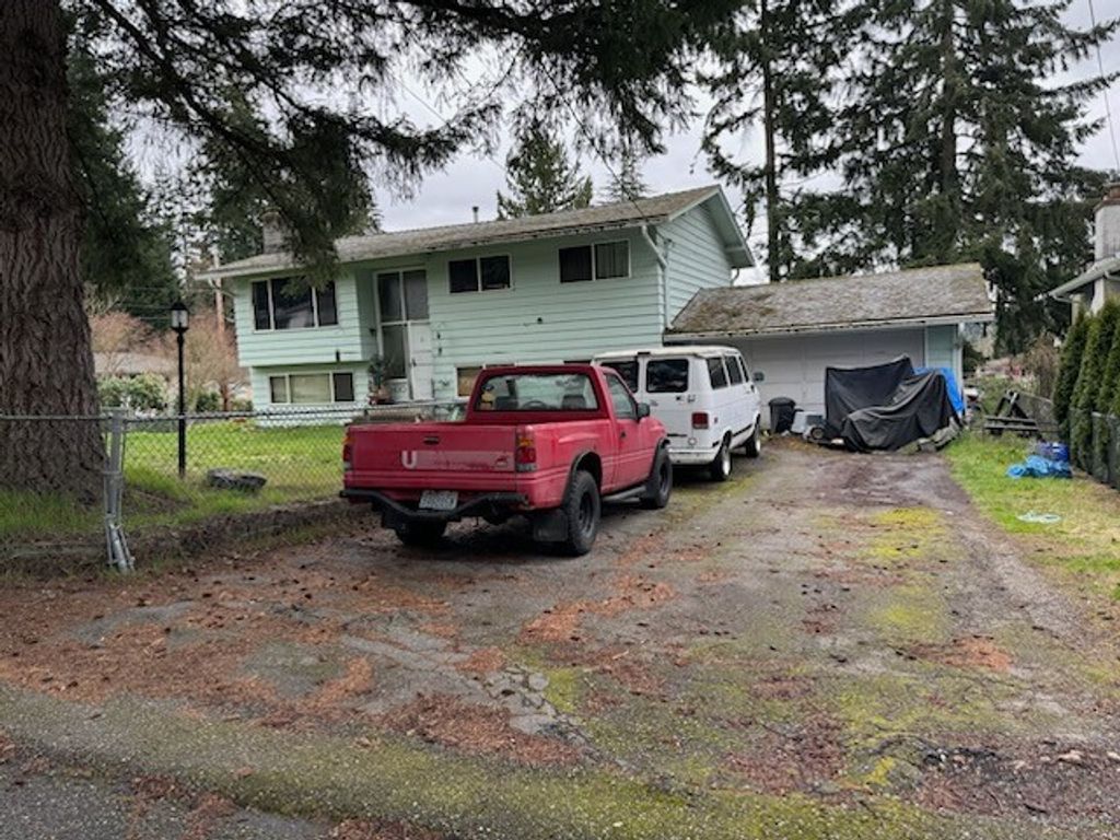 Photo of 2410 206th Place SW, Lynnwood, WA 98036 (MLS # 2368068)