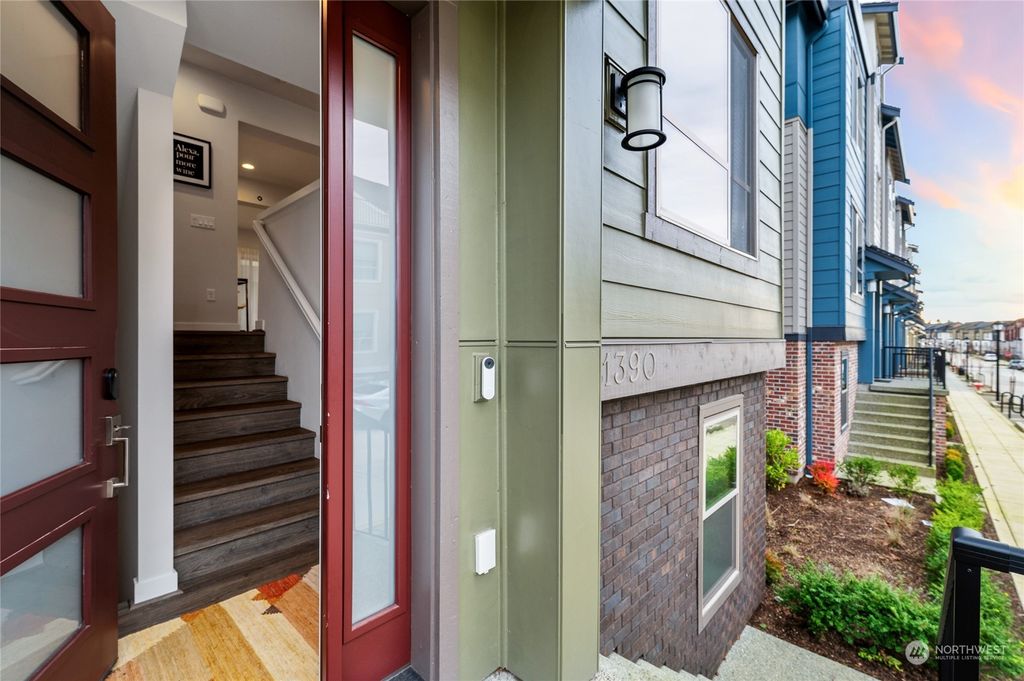 Photo of 1390 7th Avenue NE #9.1, Issaquah, WA 98029 (MLS # 2188886)