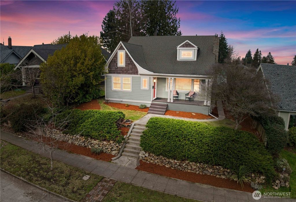 Photo of 3305 N 8th Street, Tacoma, WA 98406 (MLS # 2476636)