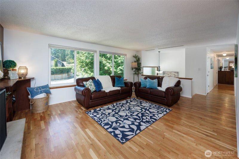 12822 NE 68th Street