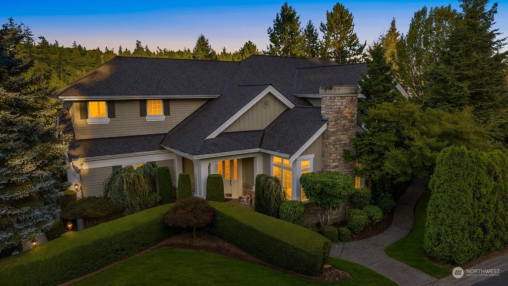Photo of 19157 NE 44th Court, Sammamish, WA 98074 (MLS # 2145336)