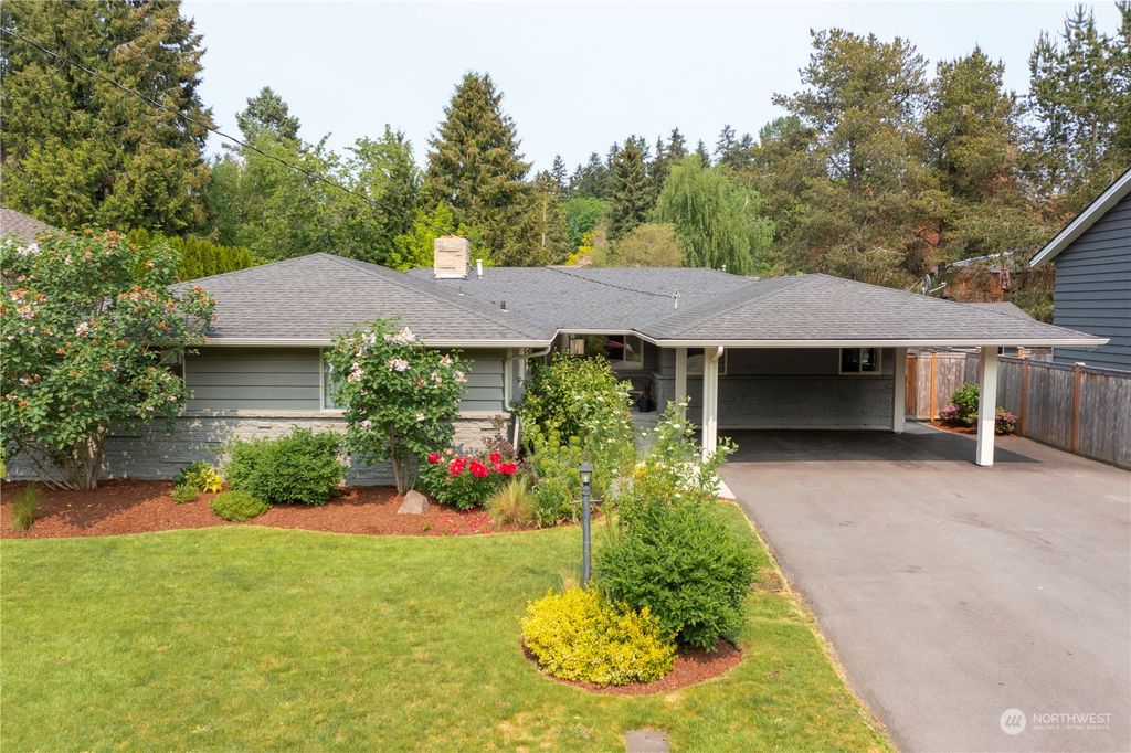 Photo of 4210 NE 103rd Place, Seattle, WA 98125 (MLS # 2064267)