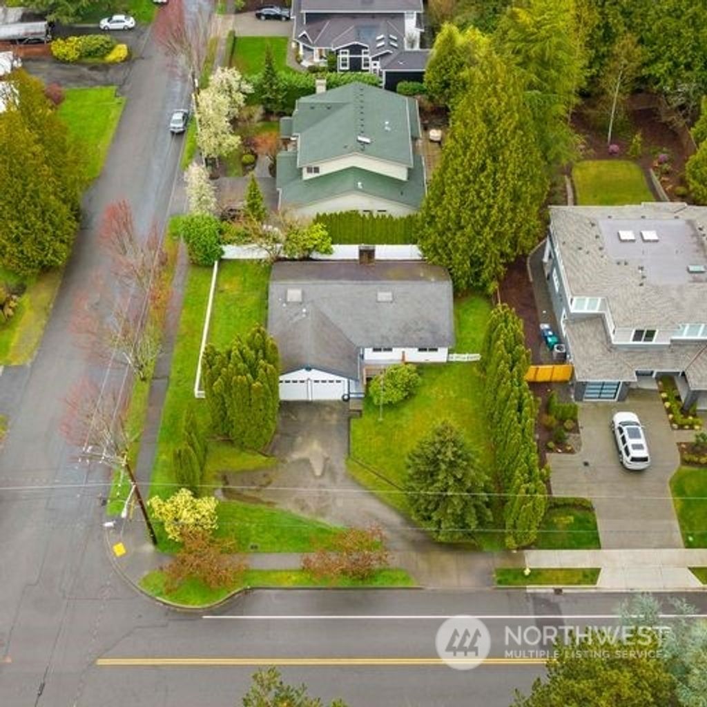 Photo of 10406 NE 112th Street, Kirkland, WA 98033 (MLS # 2054859)