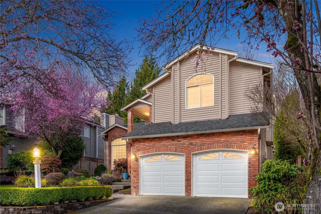 Photo of 634 17th Ave Ave, Kirkland, WA 98033 (MLS # 2364665)