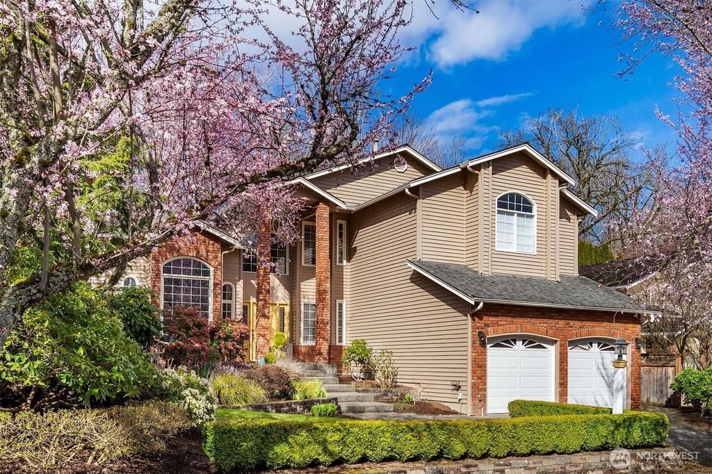 Photo of 634 17th Ave Ave, Kirkland, WA 98033 (MLS # 2364665)