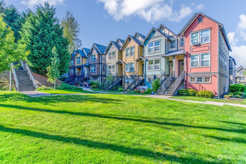 Photo of 7057 27th Avenue SW, Seattle, WA 98106 (MLS # 2154868)